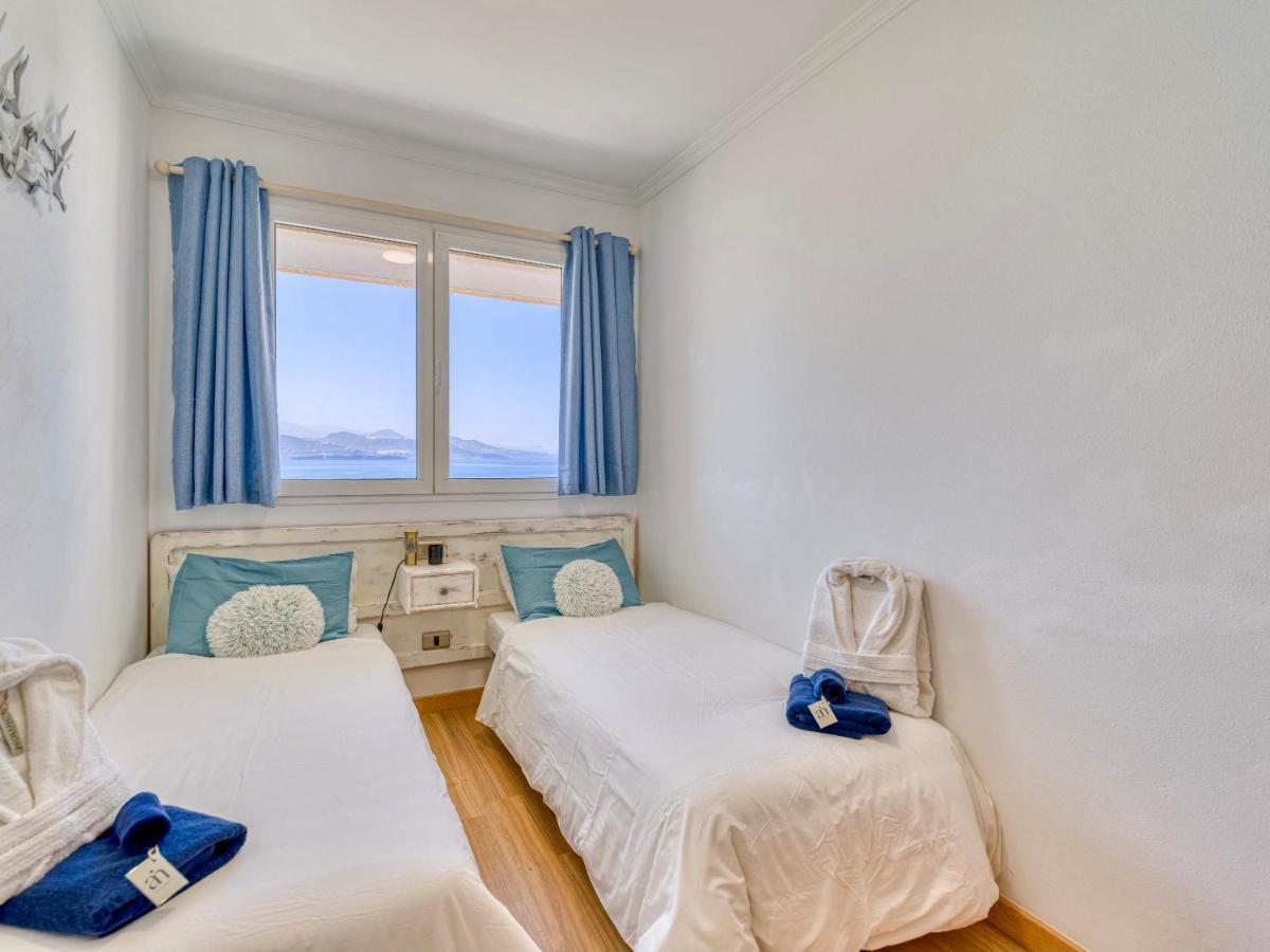 2 Bedrooms & Spectacular Views In Best Part Of Las Canteras Las Palmas Exterior photo